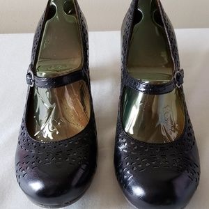Naya Castalia Black Leather Mary Jane's
